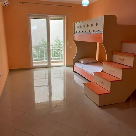 Lovely 2 Bedroom Unit With Beach View Golem  Exterior photo