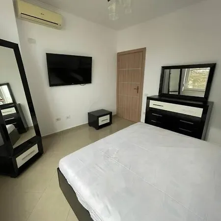 Lovely 2 Bedroom Unit With Beach View Golem  Exterior photo