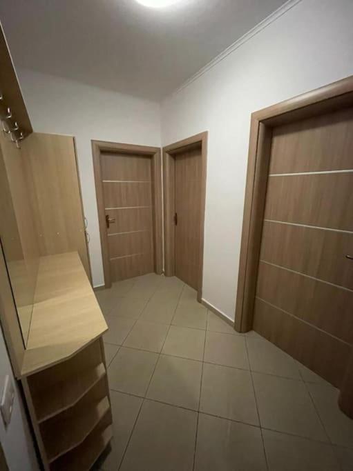 Lovely 2 Bedroom Unit With View Golem (Tirana)